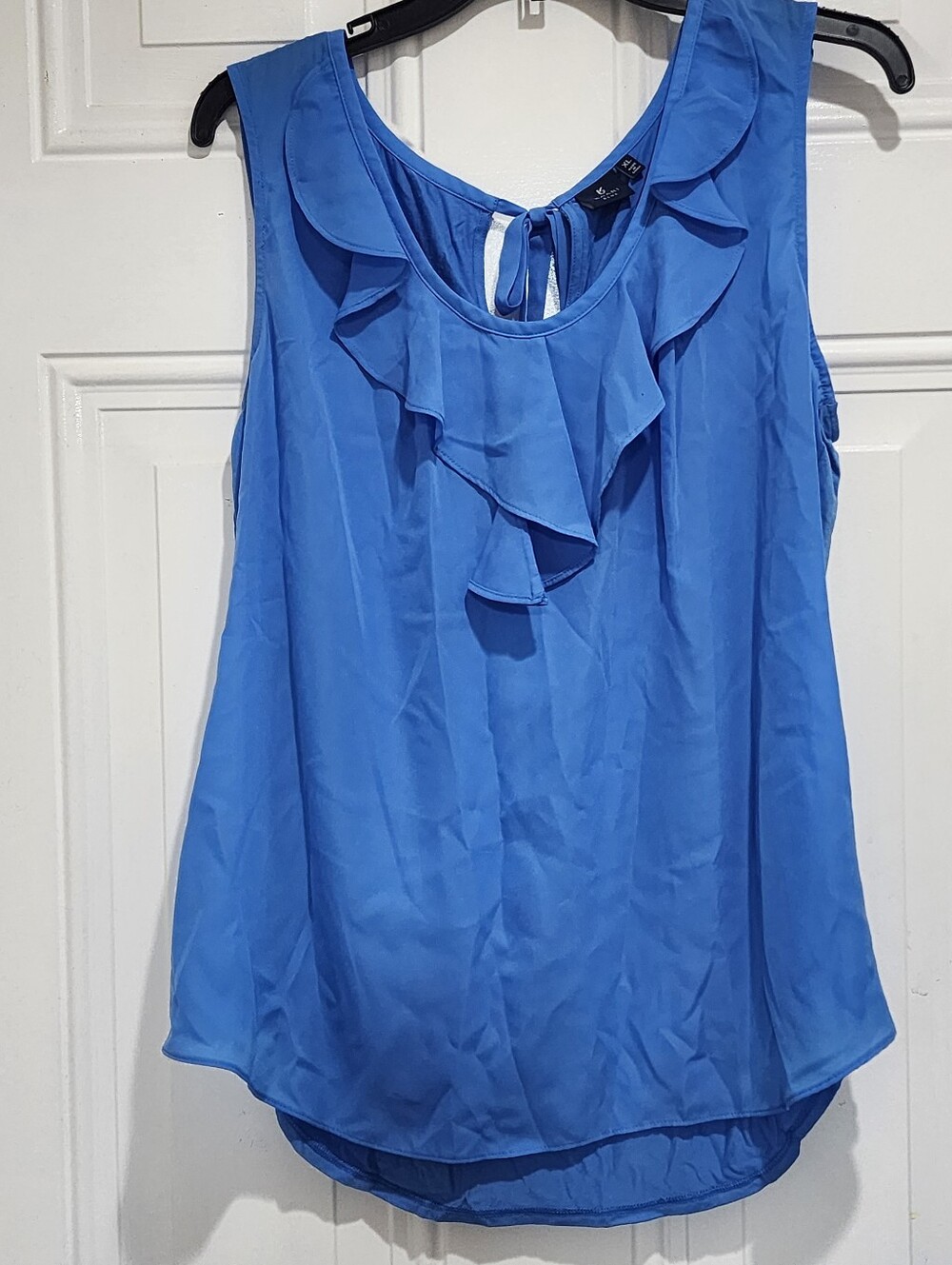 Ruffled Sleeveless Blue Blouse With Capris
